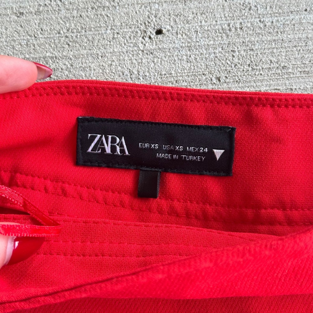 Zara Women's Size XS Red Wrap Front Mini Skort Solid Side Zip Casual Dressy - Picture 3 of 5